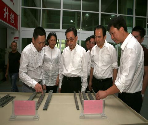 Сڽ(yng){е½B(ti)Ŀ